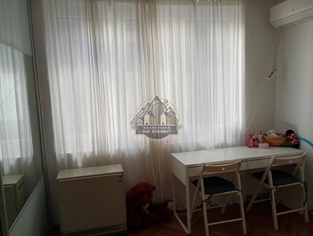 Stan na prodaju u Beogradu, Crveni Krst, trosoban, 69m2, cena 255000 evra