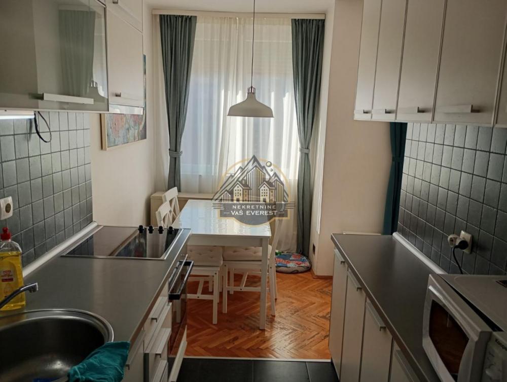 Stan na prodaju u Beogradu, Crveni Krst, trosoban, 69m2, cena 255000 evra