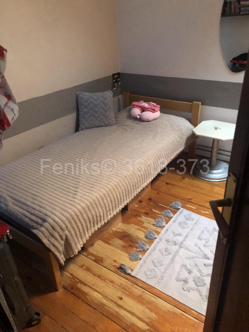 Stan na prodaju u Beogradu, Zemun, trosoban, 69m2, cena 209000 evra
