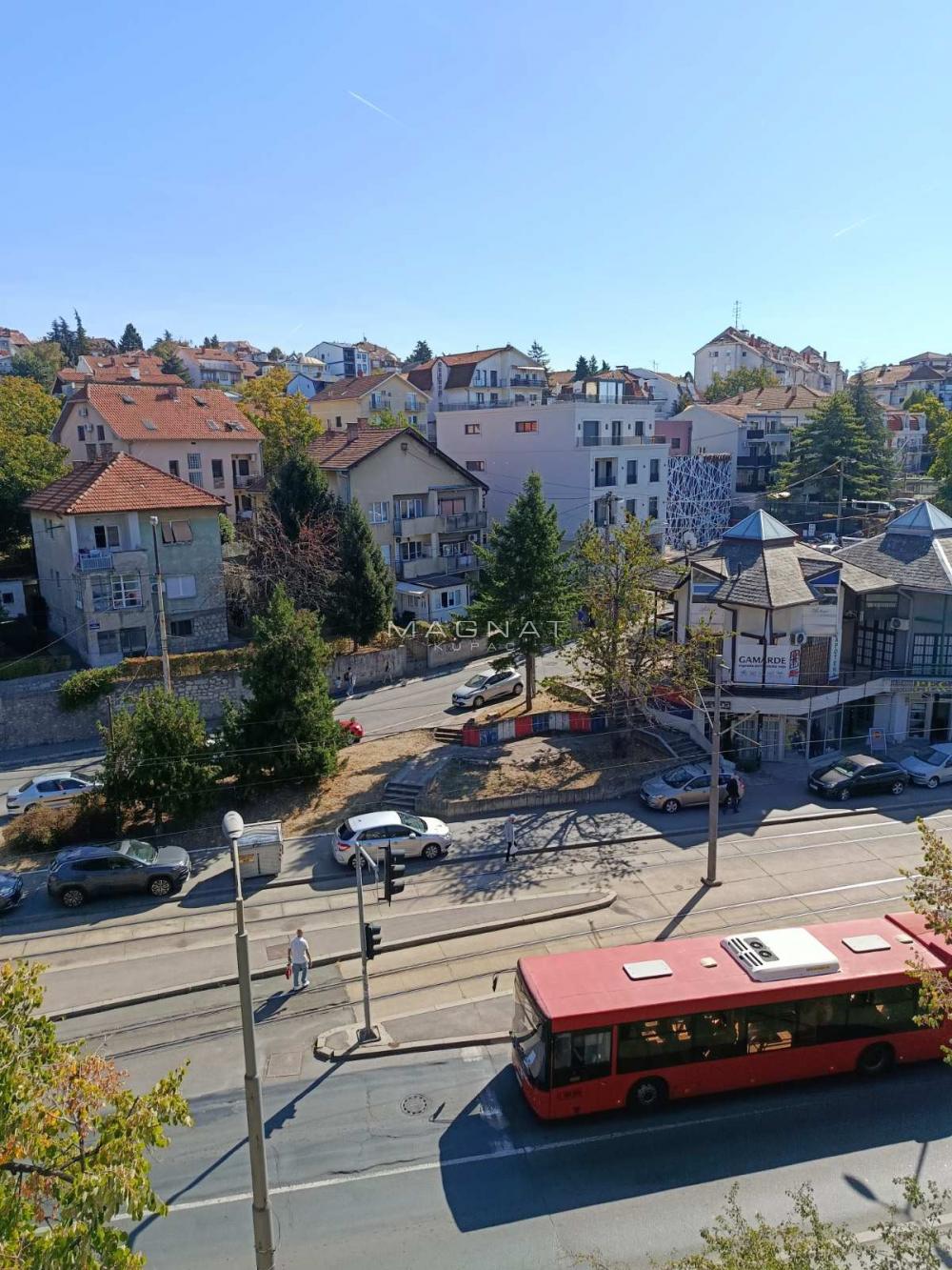 Stan na prodaju u Beogradu, Banovo brdo, troiposoban, 90m2, cena 193000 evra