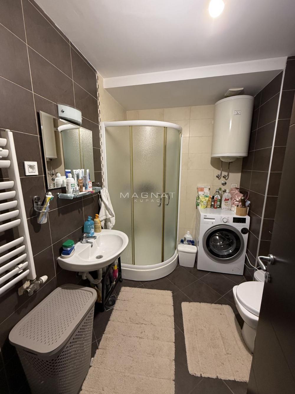 Stan na prodaju u Beogradu, Novi Beograd blok 63, dvosoban, 48m2, cena 207000 evra