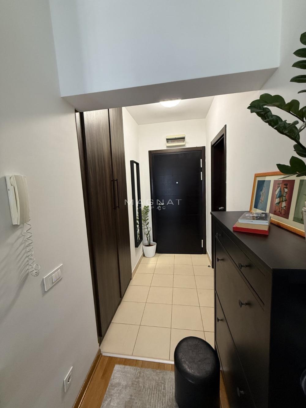 Stan na prodaju u Beogradu, Novi Beograd blok 63, dvosoban, 48m2, cena 207000 evra