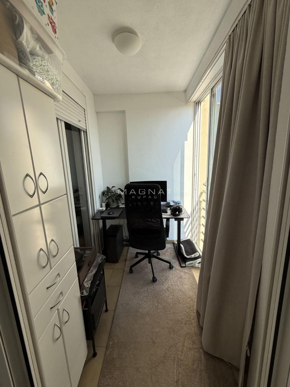 Stan na prodaju u Beogradu, Novi Beograd blok 63, dvosoban, 48m2, cena 207000 evra