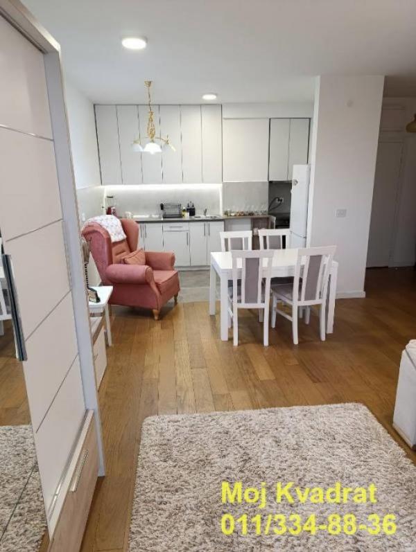 Stan na prodaju u Beogradu, Novi Beograd blok 67A (Belvile), dvosoban, 62m2, cena 315000 evra