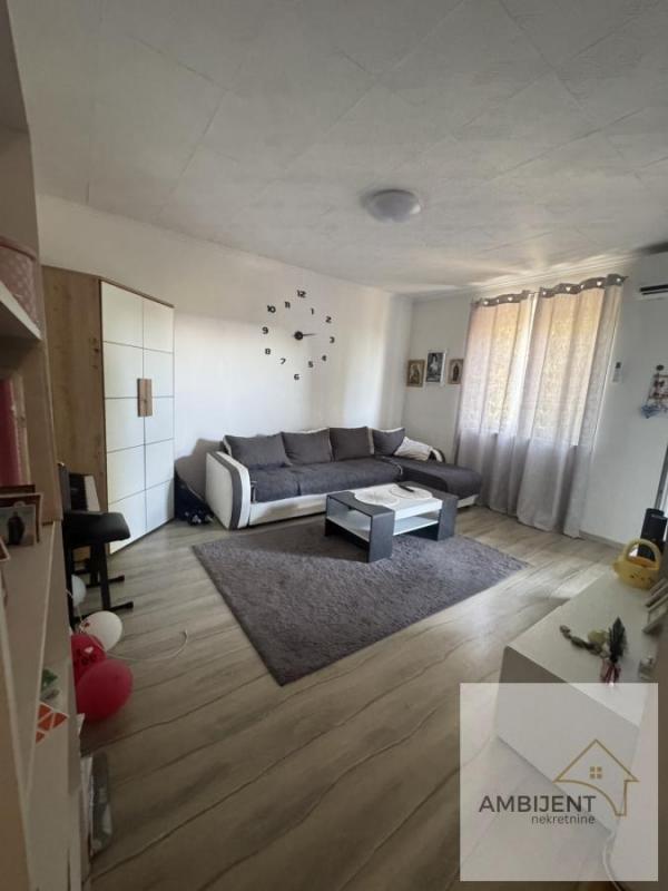 Stan na prodaju u Beogradu, Batajnica, dvosoban, 47m2, cena 89900 evra