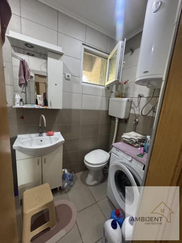 Stan na prodaju u Beogradu, Batajnica, dvosoban, 47m2, cena 89900 evra