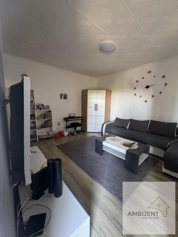 Stan na prodaju u Beogradu, Batajnica, dvosoban, 47m2, cena 89900 evra