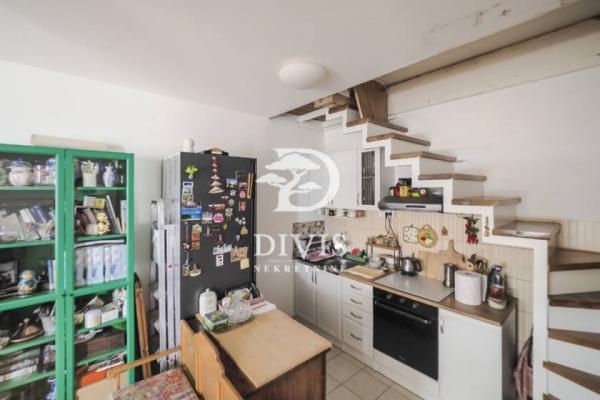 Stan na prodaju u Beogradu, Vojvode Vlahovića, dvoiposoban, 78m2, cena 182000 evra
