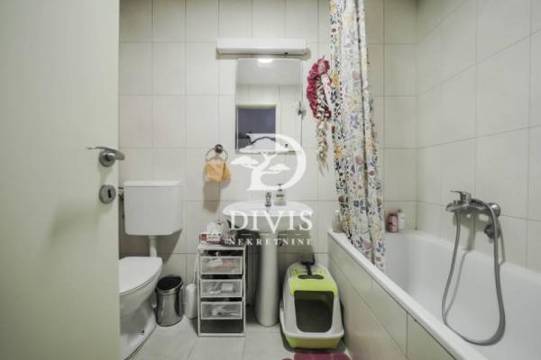 Stan na prodaju u Beogradu, Vojvode Vlahovića, dvoiposoban, 78m2, cena 182000 evra