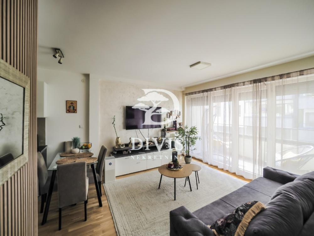 Stan na prodaju u Beogradu, Višnjička banja, dvosoban, 44m2, cena 138000 evra