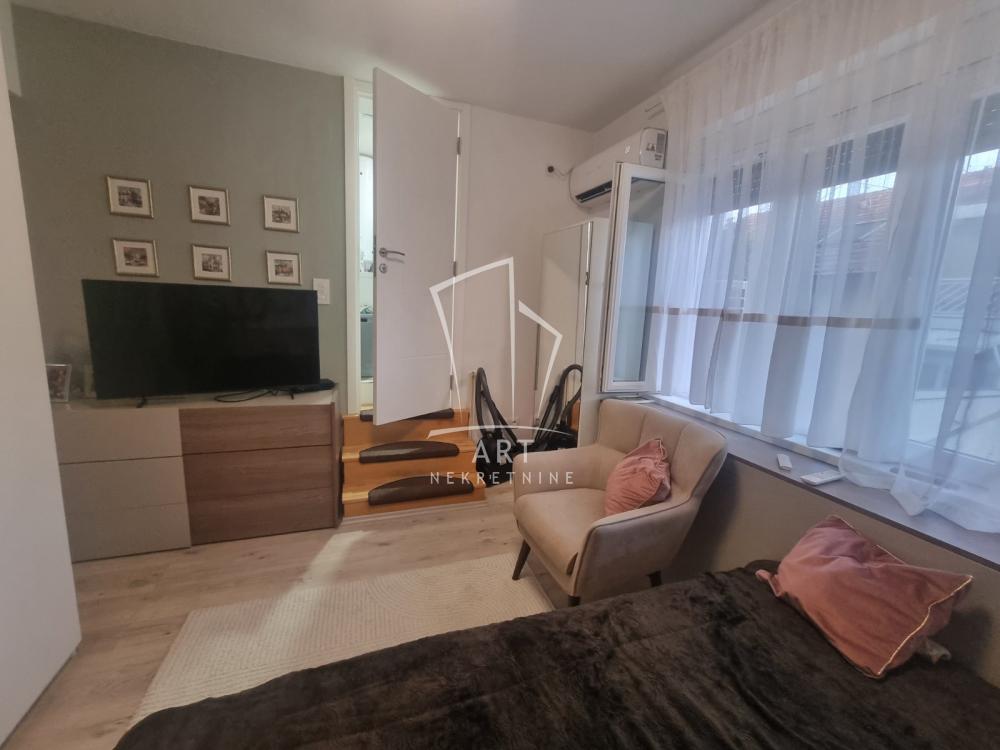 Stan na prodaju u Beogradu, Gornji grad, dvosoban, 48m2, cena 170000 evra