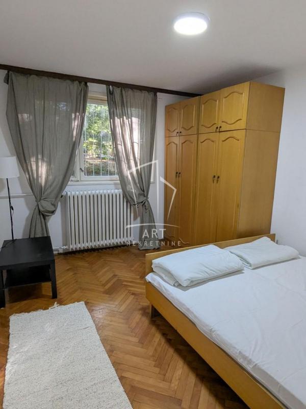 Stan na prodaju u Beogradu, Banovo brdo, dvoiposoban, 43m2, cena 157000 evra
