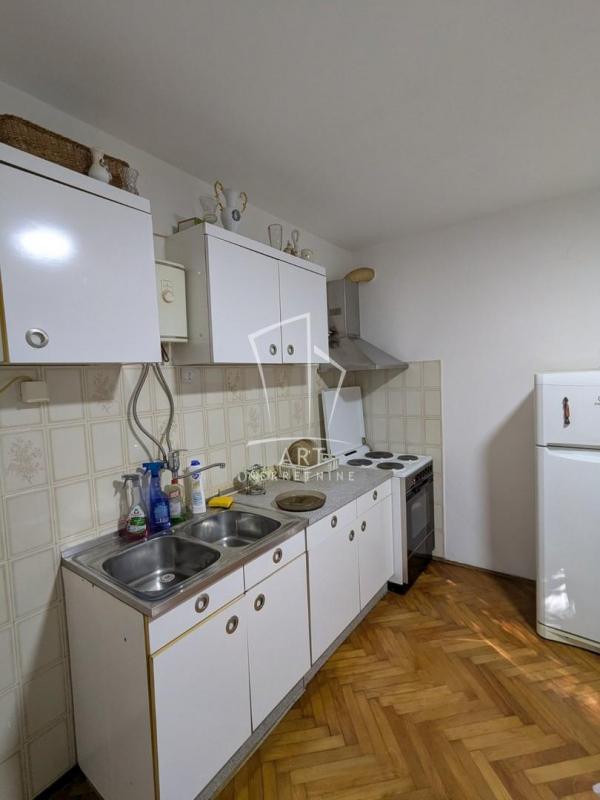 Stan na prodaju u Beogradu, Banovo brdo, dvoiposoban, 43m2, cena 157000 evra