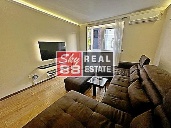 Stan na prodaju u Beogradu, Stari grad, dvosoban, 64m2, cena 289000 evra
