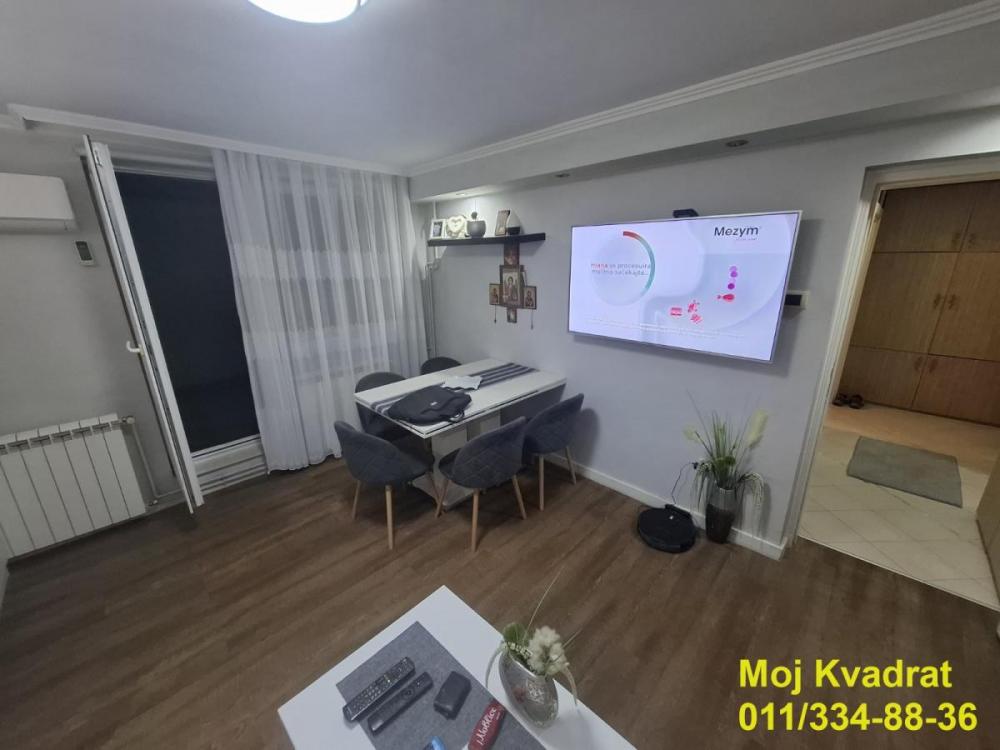 Stan na prodaju u Beogradu, Banovo brdo, dvosoban, 39m2, cena 130000 evra