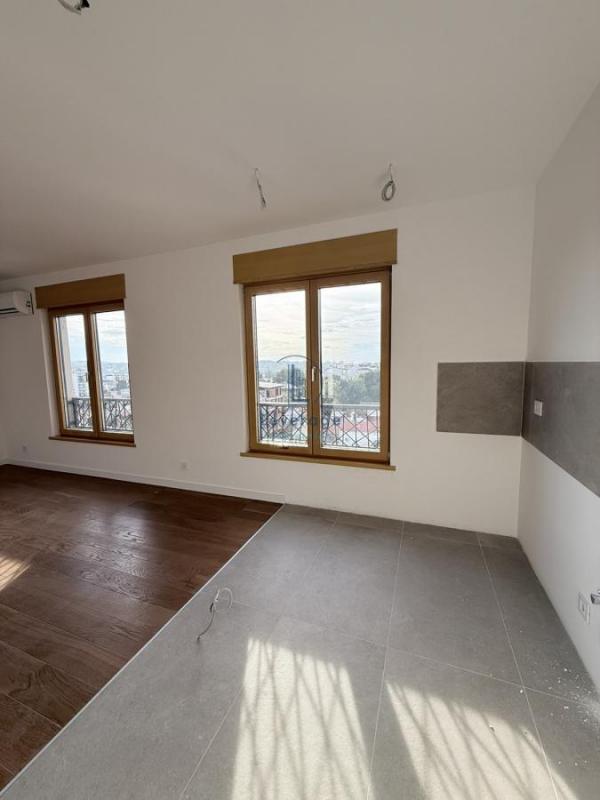 Stan na prodaju u Beogradu, Čubura, troiposoban, 110m2, cena 462000 evra