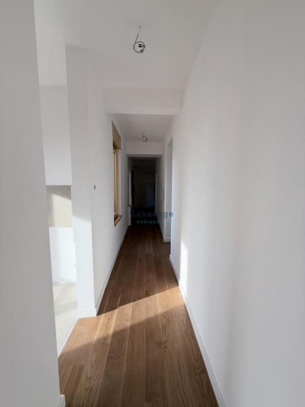 Stan na prodaju u Beogradu, Čubura, troiposoban, 110m2, cena 462000 evra