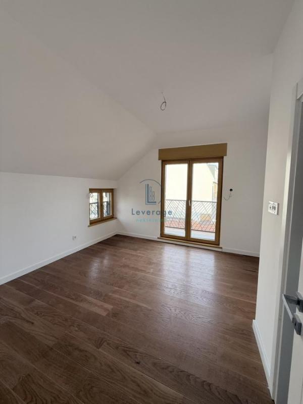 Stan na prodaju u Beogradu, Čubura, troiposoban, 110m2, cena 462000 evra