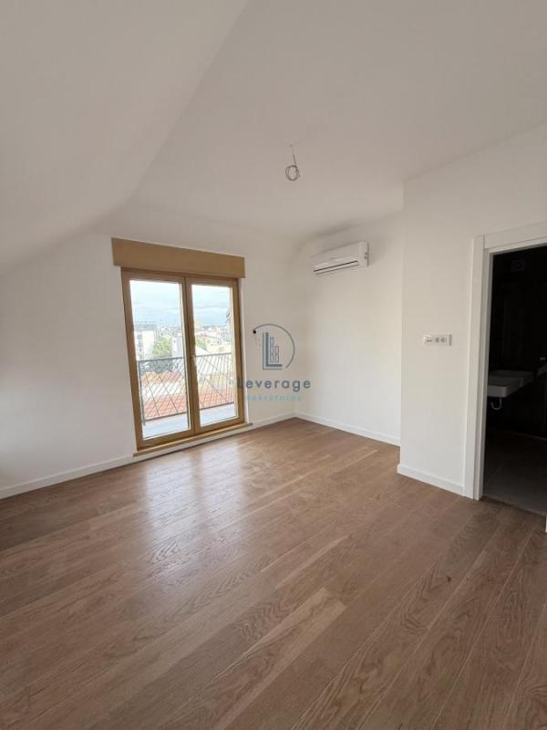 Stan na prodaju u Beogradu, Čubura, troiposoban, 110m2, cena 462000 evra