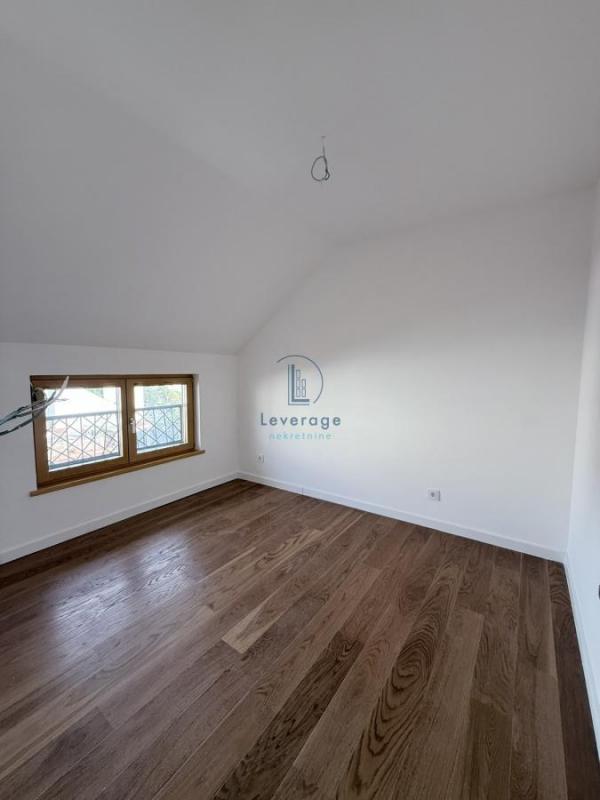 Stan na prodaju u Beogradu, Čubura, troiposoban, 110m2, cena 462000 evra