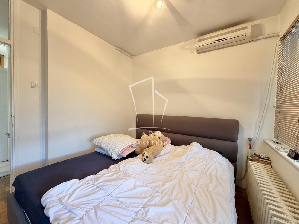 Stan na prodaju u Beogradu, Novi Beograd, dvoiposoban, 69m2, cena 260000 evra