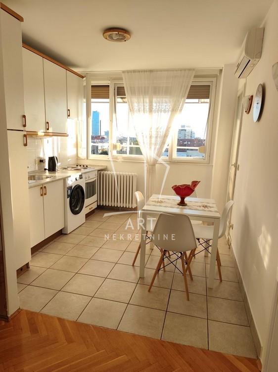 Stan na prodaju u Beogradu, Novi Beograd, dvosoban, 51m2, cena 219000 evra