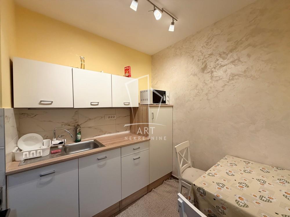 Stan na prodaju u Beogradu, Mirijevo, jednoiposoban, 39m2, cena 132000 evra