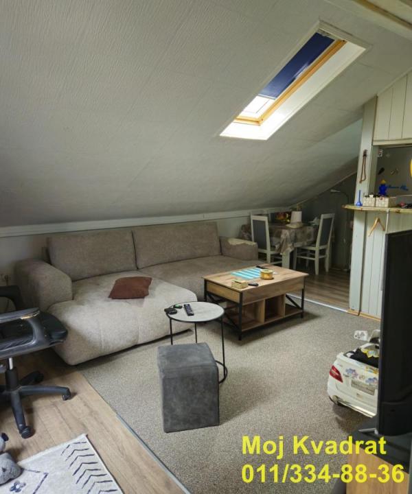 Stan na prodaju u Beogradu, Profesorska kolonija, 110m2, cena 212000 evra