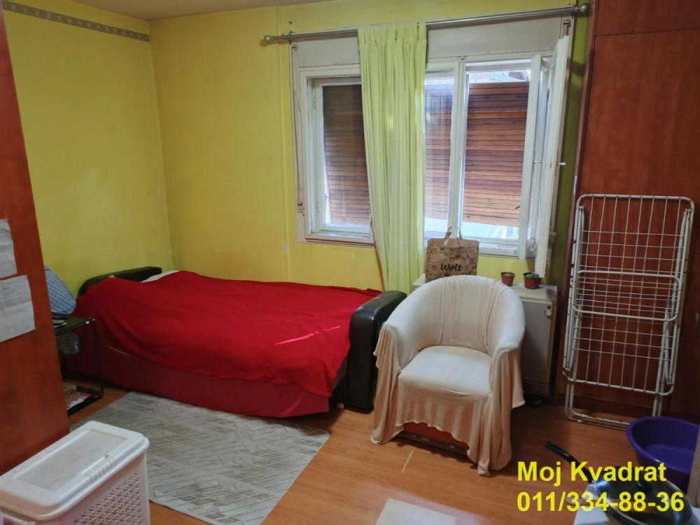 Stan na prodaju u Beogradu, Profesorska kolonija, 110m2, cena 212000 evra