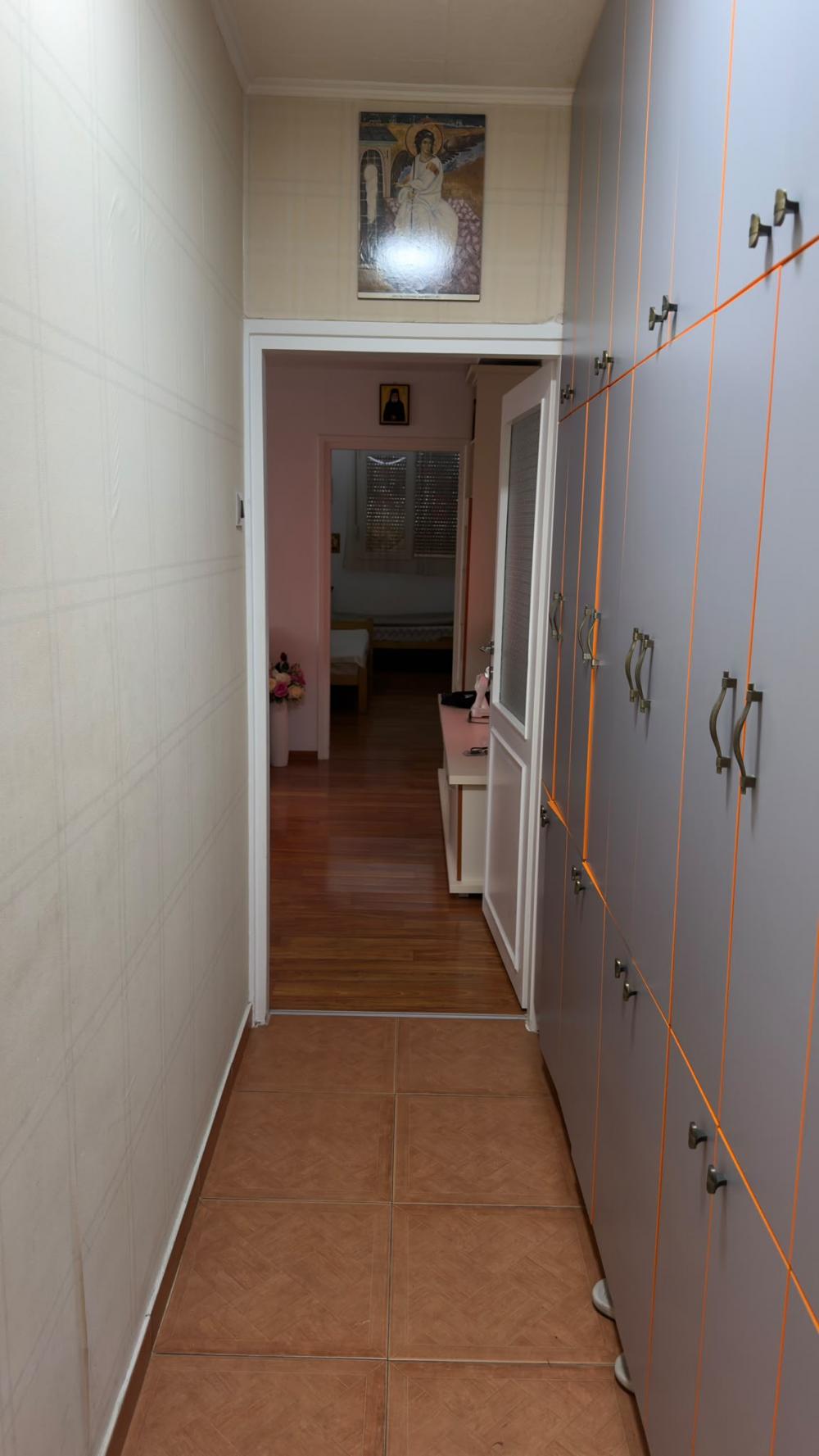 Stan na prodaju u Beogradu, Rakovica,Kanarevo brdo, dvoiposoban, 61m2, cena 183000 evra
