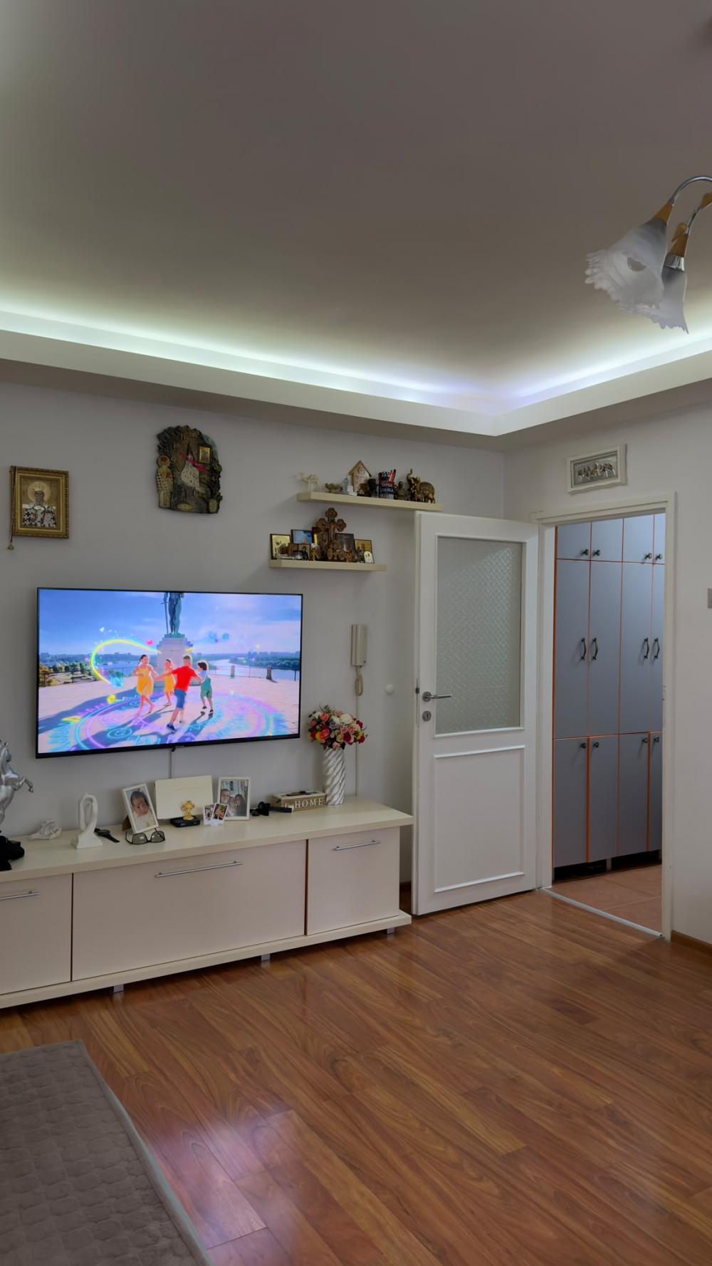 Stan na prodaju u Beogradu, Rakovica,Kanarevo brdo, dvoiposoban, 61m2, cena 183000 evra