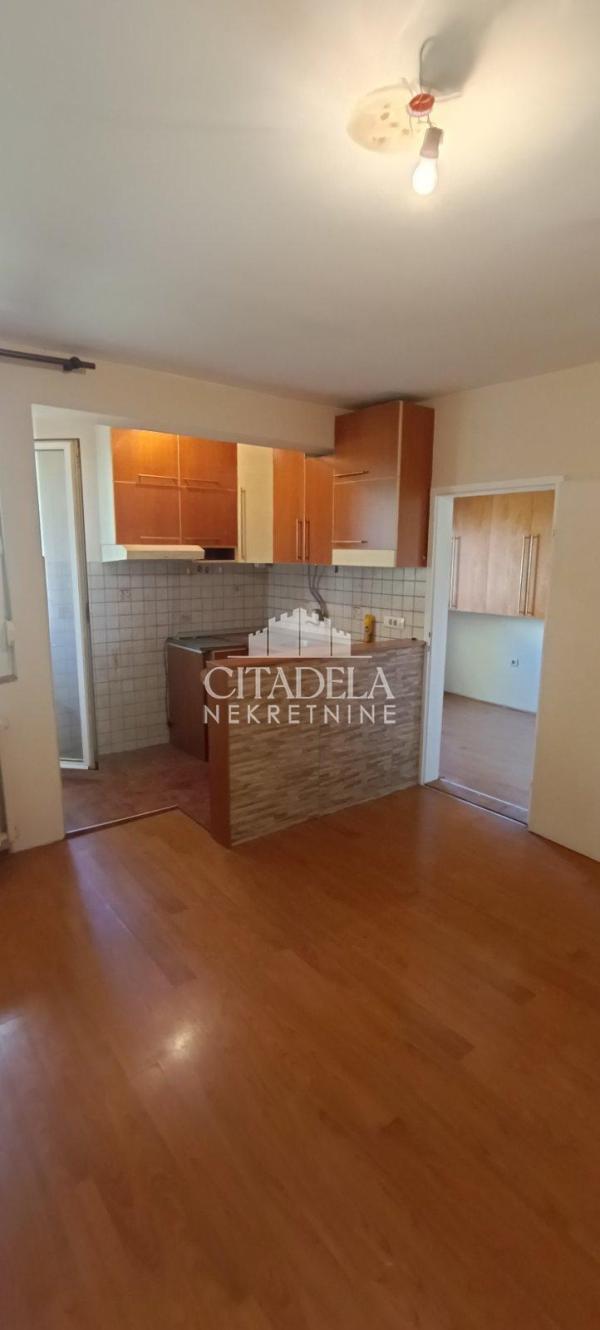 Stan na prodaju u Beogradu, Mirijevo, jednoiposoban, 37m2, cena 125000 evra