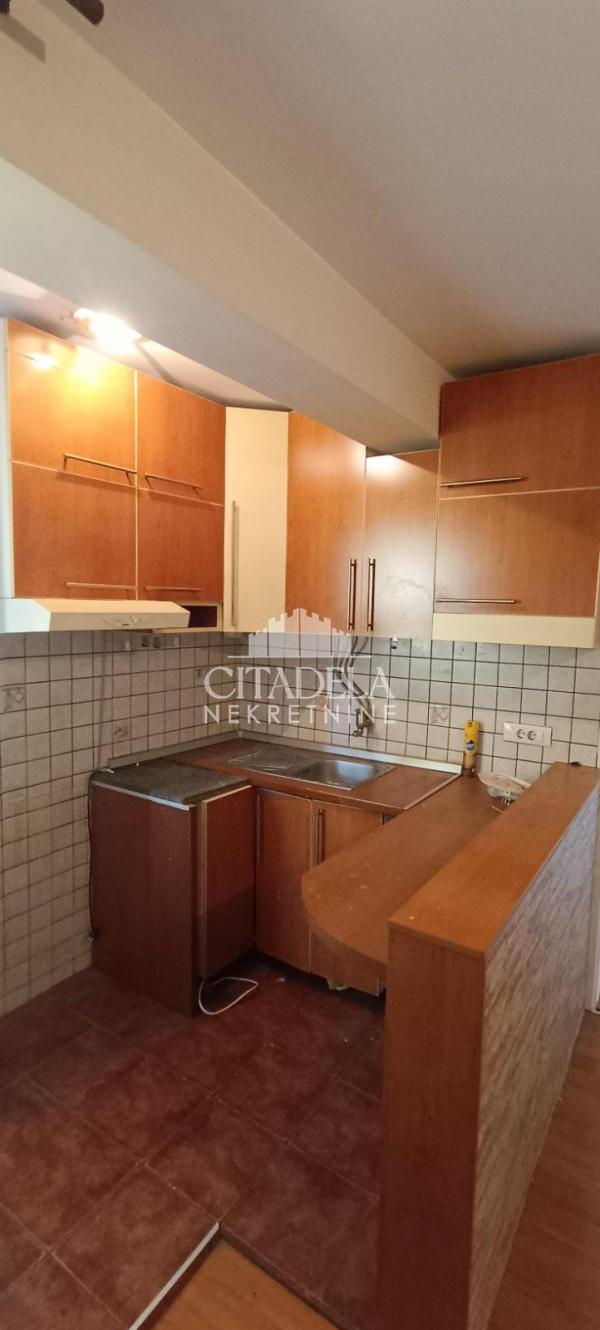 Stan na prodaju u Beogradu, Mirijevo, jednoiposoban, 37m2, cena 125000 evra