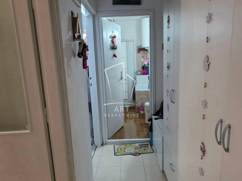 Stan na prodaju u Beogradu, Miljakovac, dvoiposoban, 53m2, cena 173000 evra