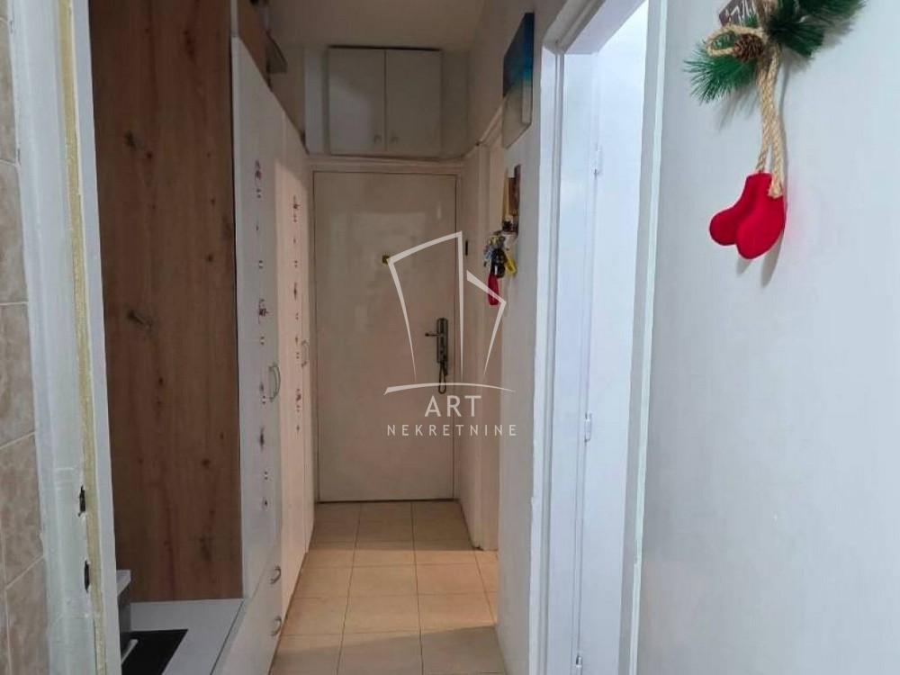 Stan na prodaju u Beogradu, Miljakovac, dvoiposoban, 53m2, cena 173000 evra