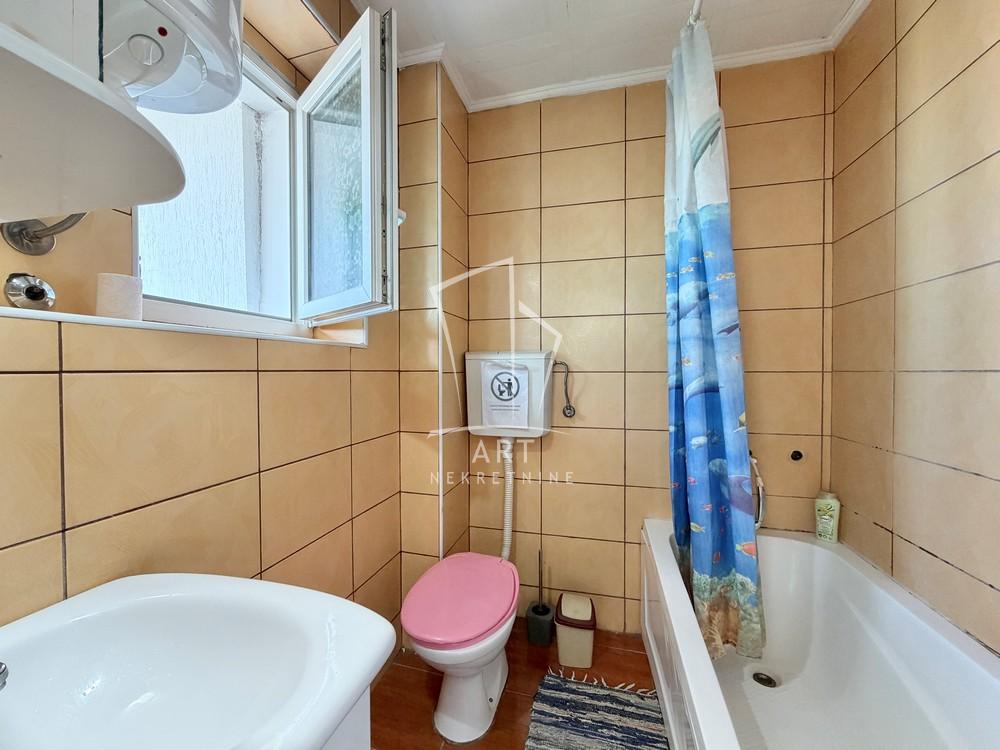 Stan na prodaju u Beogradu, Vračar, jednosoban, 25m2, cena 184300 evra