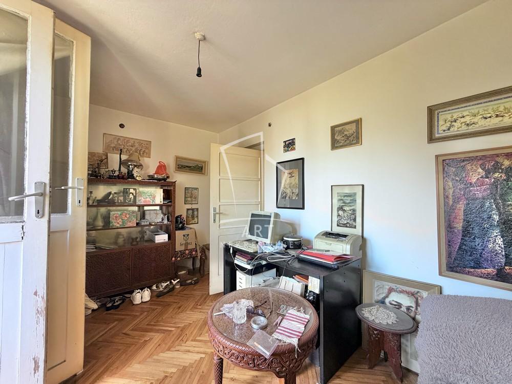 Stan na prodaju u Beogradu, Banovo brdo, trosoban, 63m2, cena 187000 evra