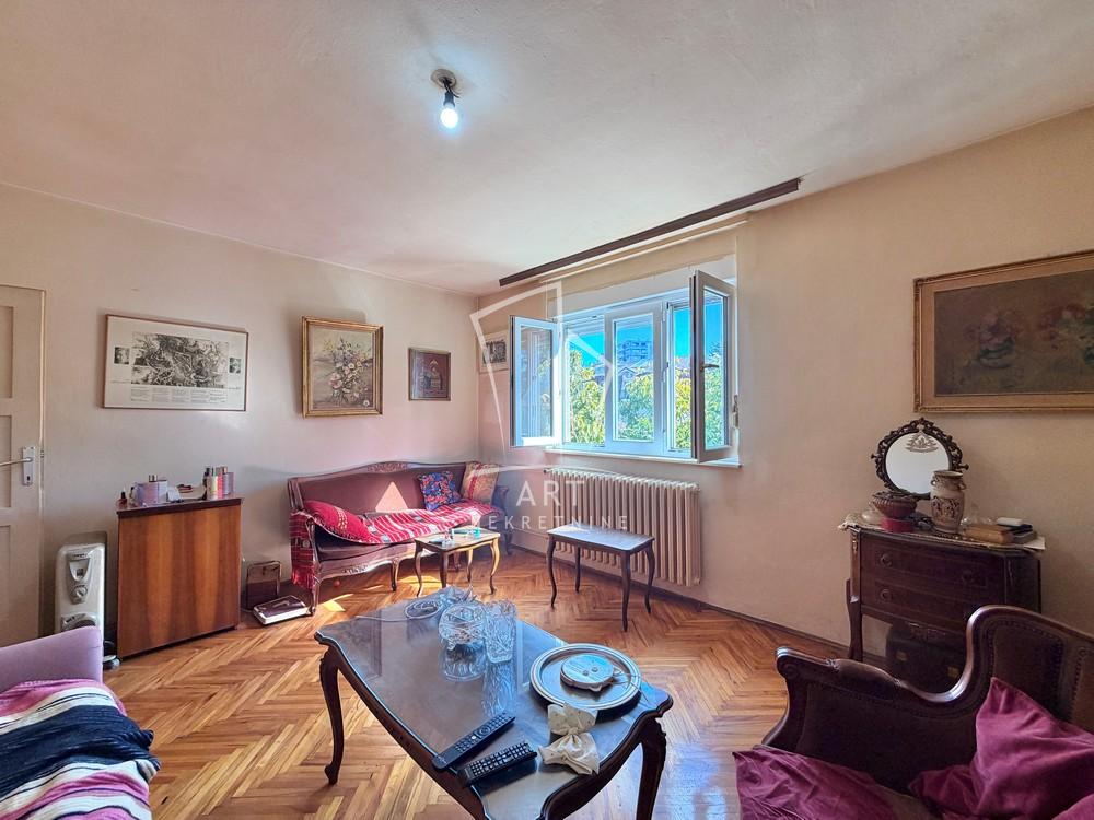 Stan na prodaju u Beogradu, Banovo brdo, trosoban, 63m2, cena 187000 evra