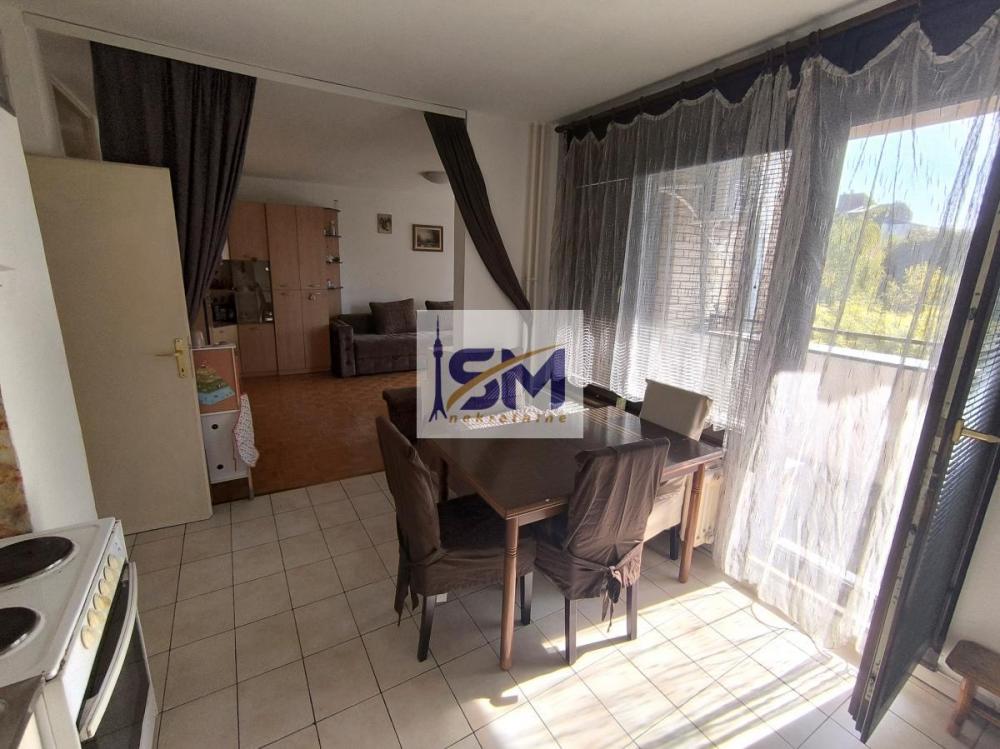 Stan na prodaju u Beogradu, Bežanijska kosa, jednosoban, 51m2, cena 175000 evra
