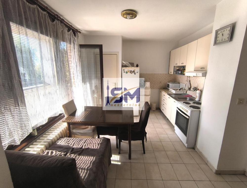 Stan na prodaju u Beogradu, Bežanijska kosa, jednosoban, 51m2, cena 175000 evra