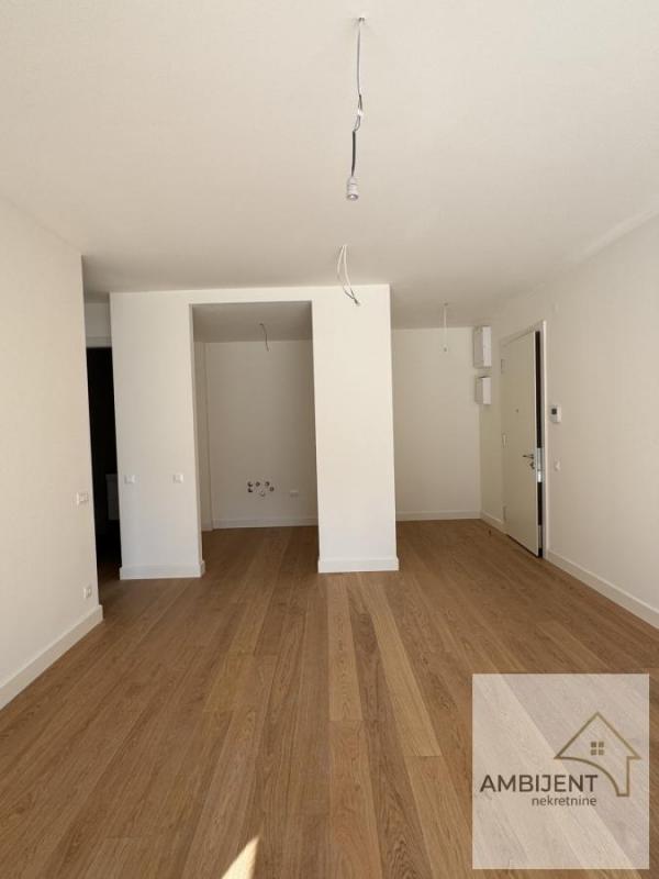 Stan na prodaju u Beogradu, Novi Beograd blok 64, dvosoban, 55m2, cena 359000 evra