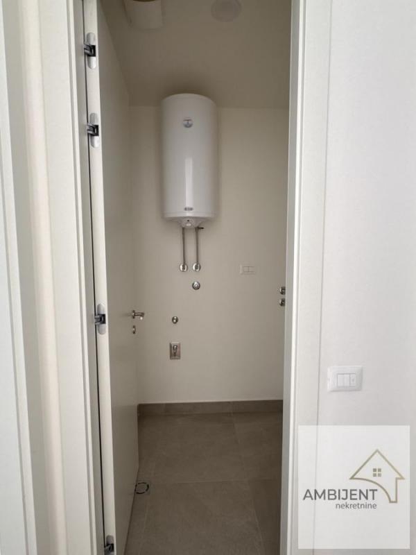 Stan na prodaju u Beogradu, Novi Beograd blok 64, dvosoban, 55m2, cena 359000 evra