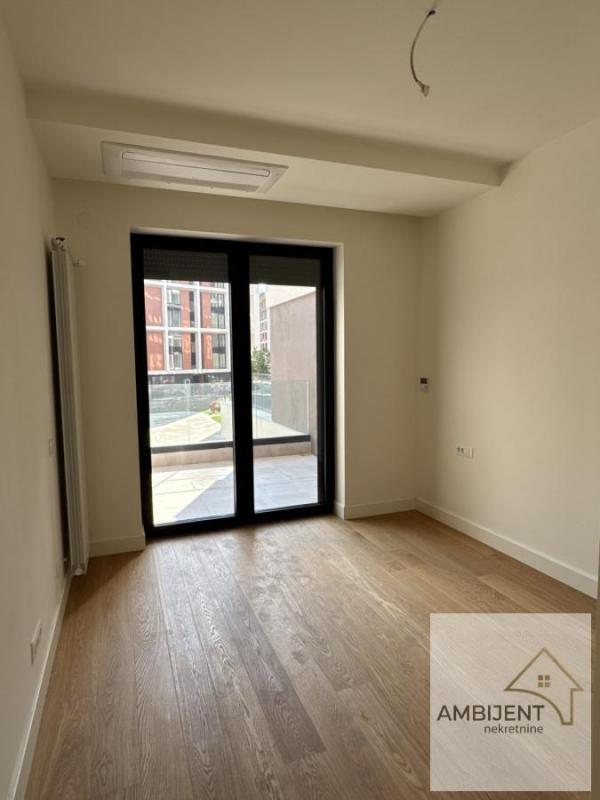Stan na prodaju u Beogradu, Novi Beograd blok 64, dvosoban, 55m2, cena 359000 evra