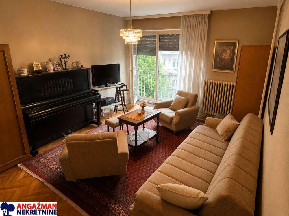 Stan na prodaju u Beogradu, Bulevar despota Stefana, dvosoban, 49m2, cena 185000 evra