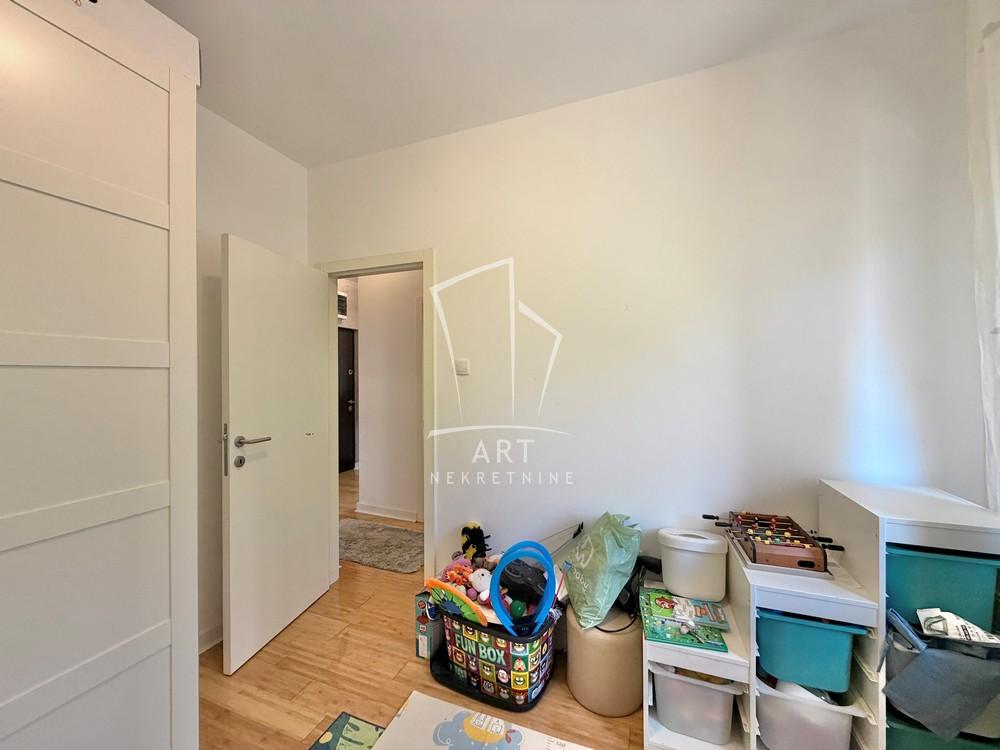 Stan na prodaju u Beogradu, Mirijevo, dvoiposoban, 45m2, cena 139000 evra