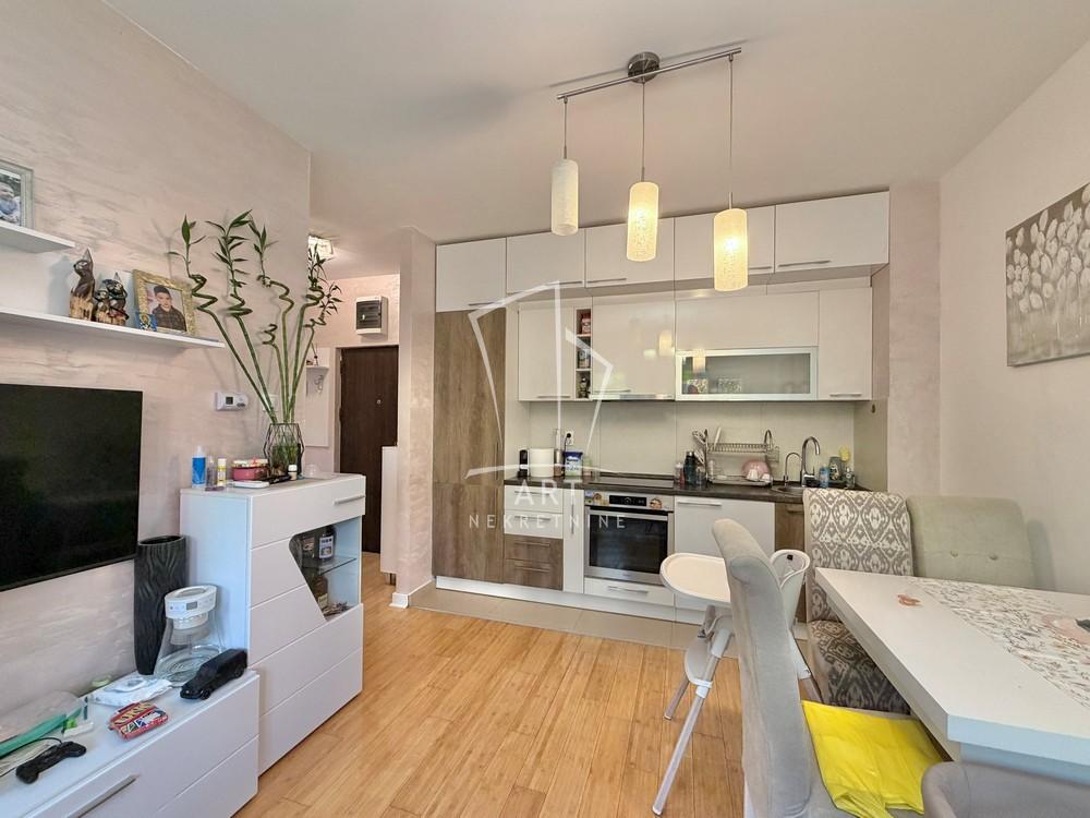Stan na prodaju u Beogradu, Mirijevo, dvoiposoban, 45m2, cena 139000 evra