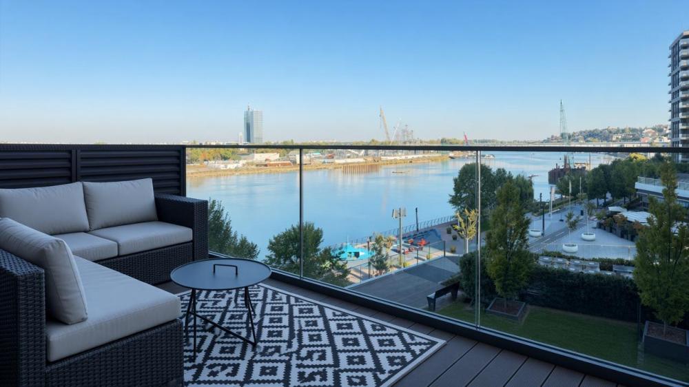 Stan na prodaju u Beogradu, Beograd na vodi, trosoban, 89m2, cena 698000 evra
