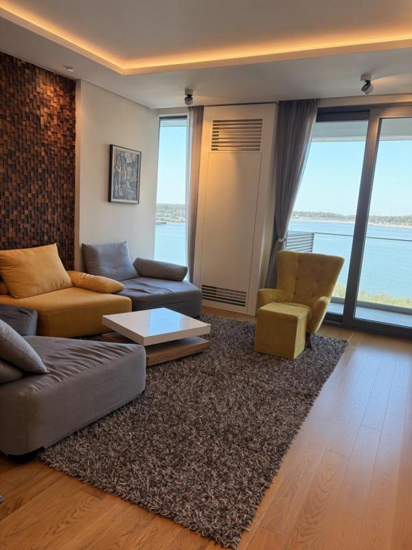 Stan na prodaju u Beogradu, Beograd na vodi, trosoban, 89m2, cena 698000 evra