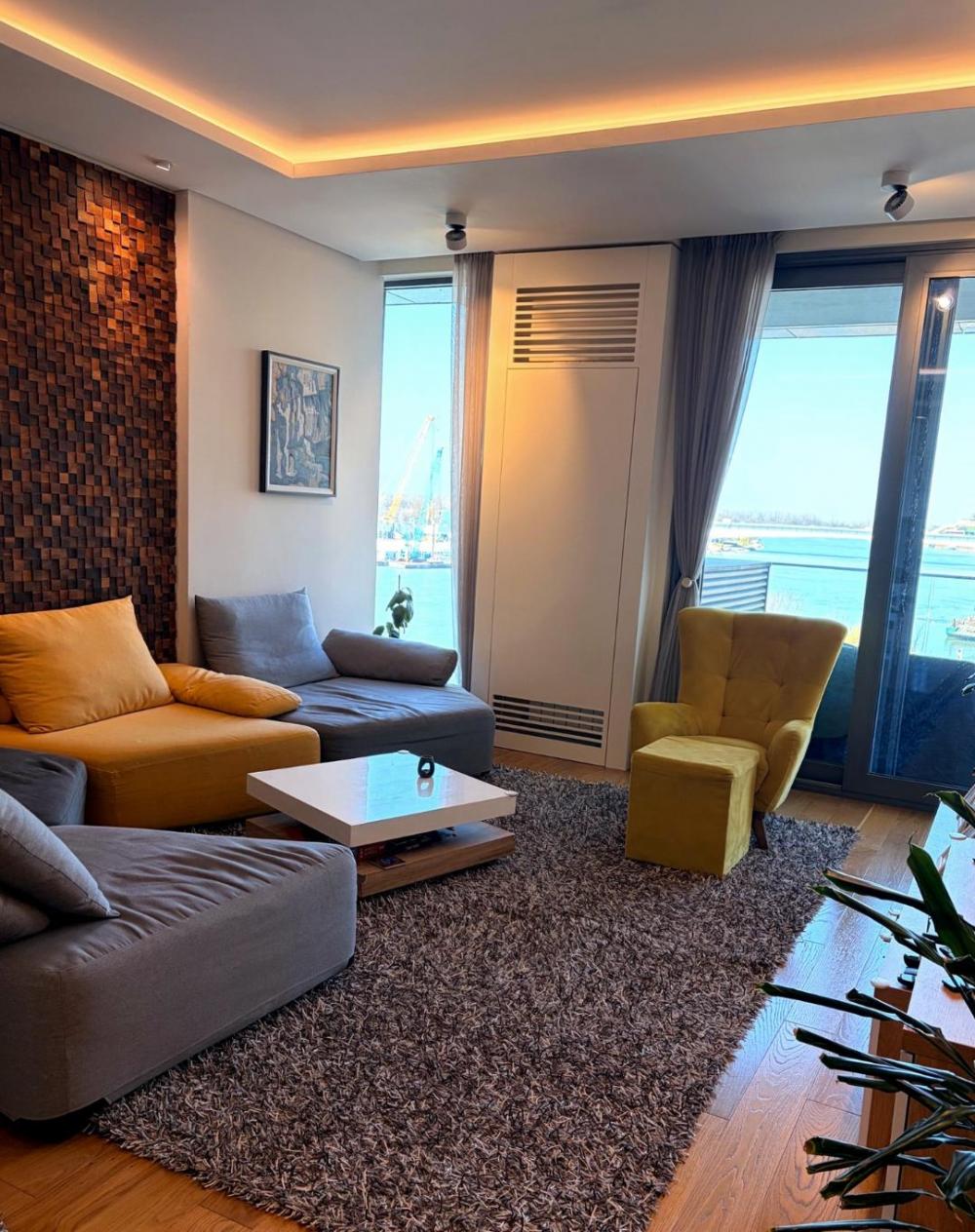 Stan na prodaju u Beogradu, Beograd na vodi, trosoban, 89m2, cena 698000 evra