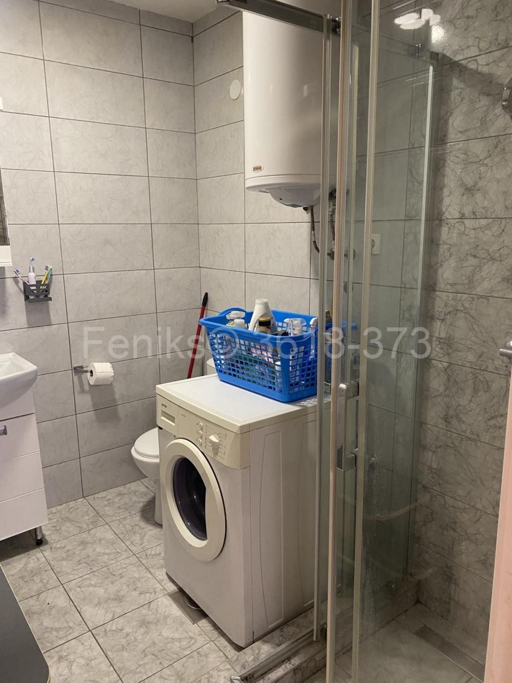 Stan na prodaju u Beogradu, Julino brdo, jednoiposoban, 27m2, cena 71000 evra